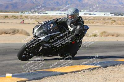 media/Dec-10-2023-SoCal Trackdays (Sun) [[0ce70f5433]]/Turn 9 Inside Set 1 (1115am)/